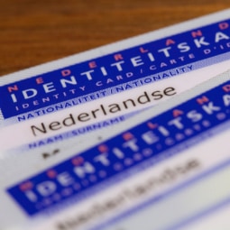 afbeelding van nederlandse identiteitskaart
