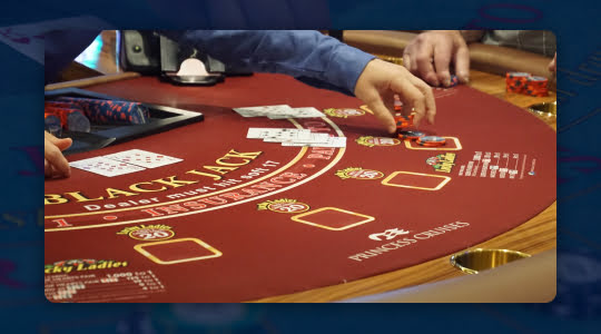 Inzet plaatsen aan blackjack tafel