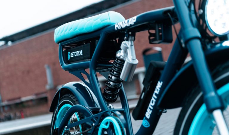 BetCity.nl geeft een Limited Edition KNAAP-fiets weg