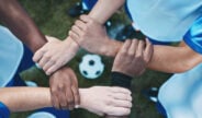 Voetbalclubs ontlopen controle gokbedrijven ondanks EU-regelgeving in vooruitzicht