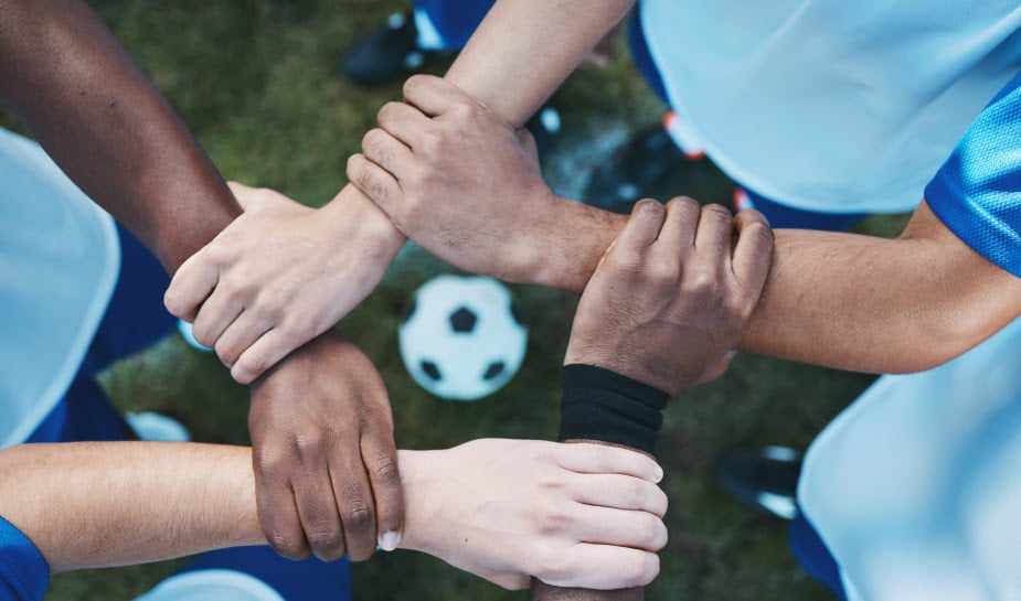 voetbalclubs-ontlopen-controle-gokbedrijven-ondanks-euregelgeving-in-vooruitzicht